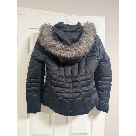 Calvin Klein women’s black puffer jacket -Size M - Picture 2 of 4
